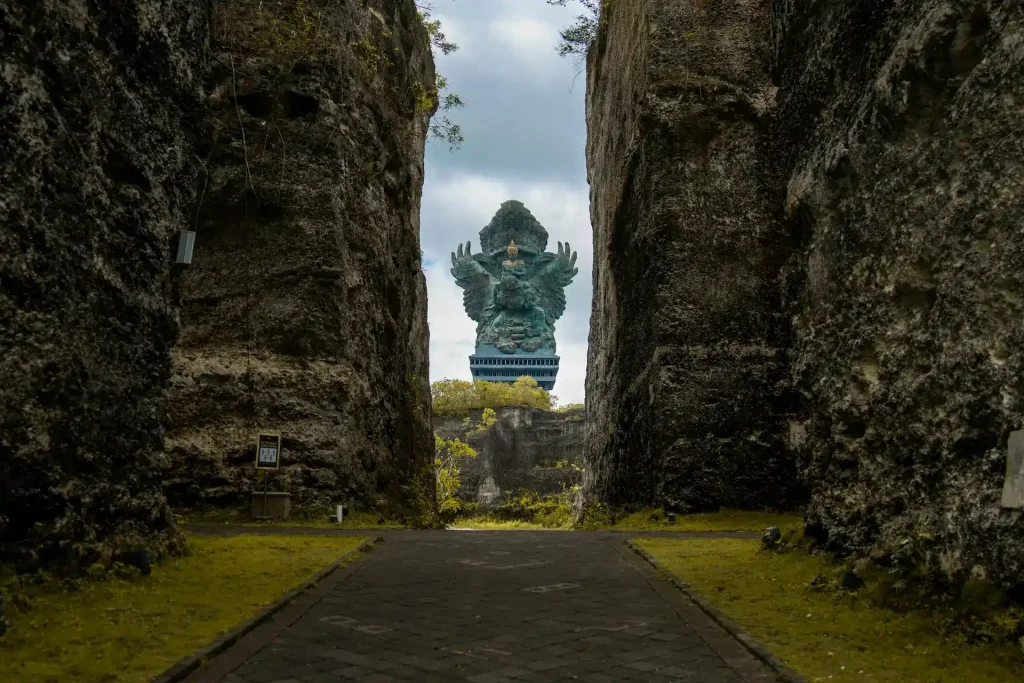 day tour nusa dua in the morning visit garuda wisnu kencana