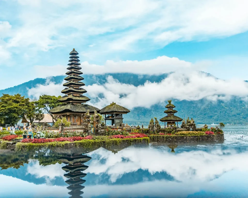 explore weather in bali from january until december